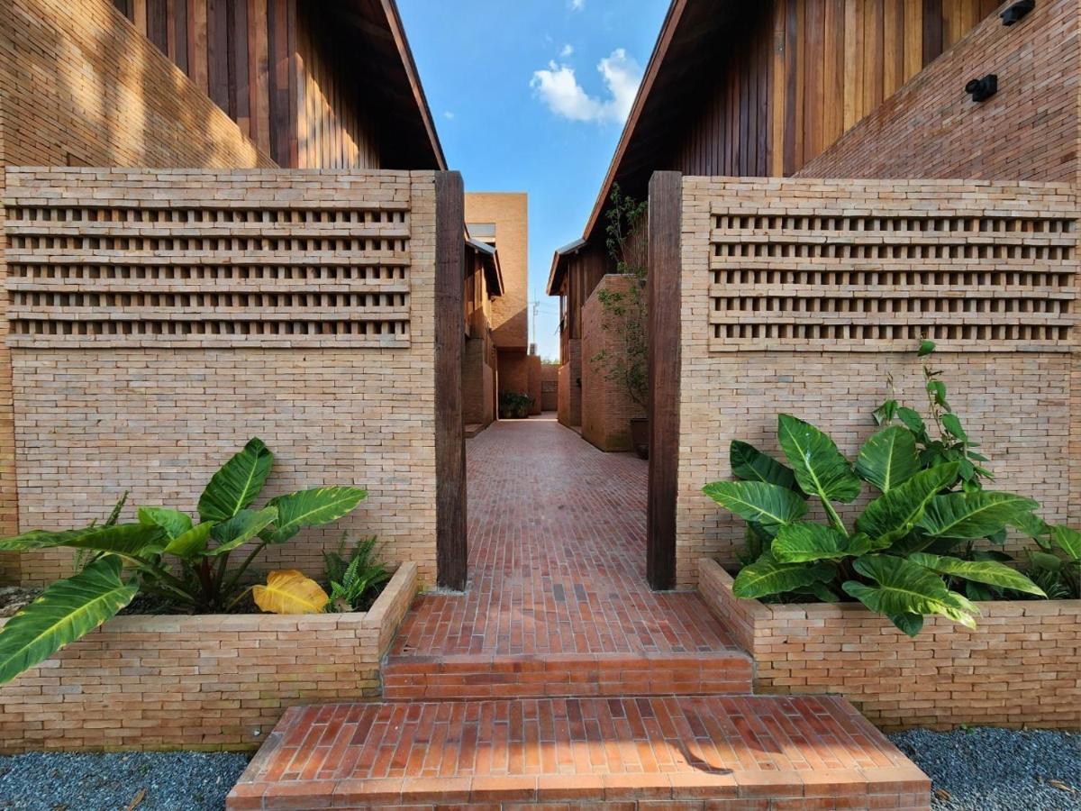 Athita The Hidden Court Chiang Saen Boutique Hotel Sha Plus Certified Чианграй Экстерьер фото